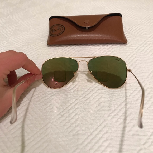 Ray Ban Mirrored Aviators - Picture 6 of 6